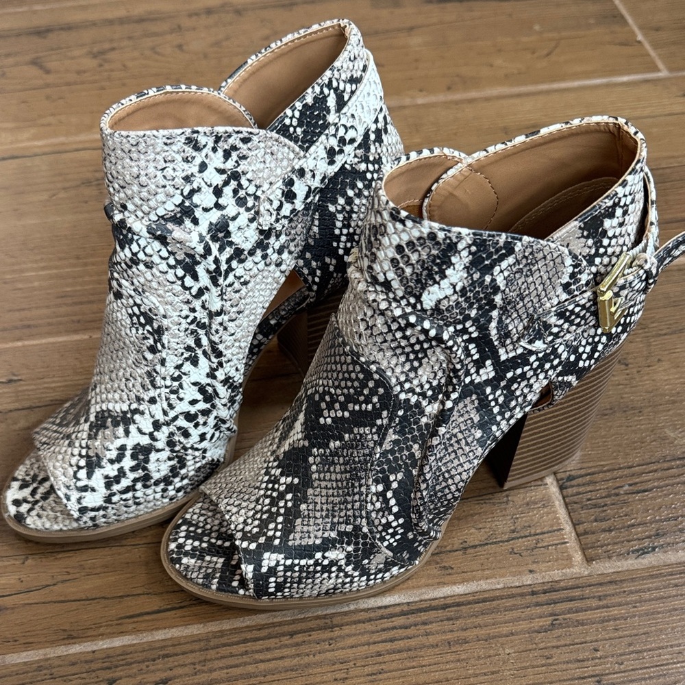 Qupid Black and White Snakeskin Heeled Boots